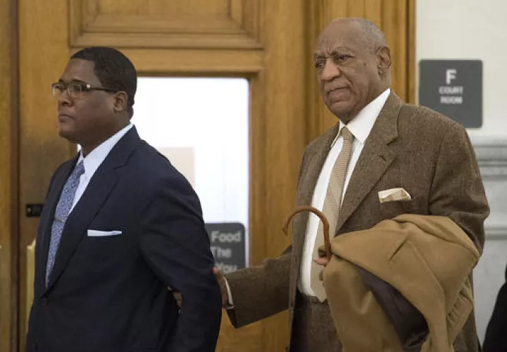 El fiscal quiere que un juez permita que 13 de las mujeres suban al estrado el próximo año en el juicio de Cosby.  /  Foto: AP