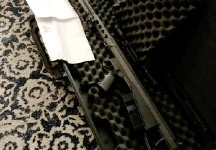 Un rifle de asalto fue entregado erróneamente a una pareja de Oceanside el 15 de diciembre de 2016. (Crédito: Joel Berman)