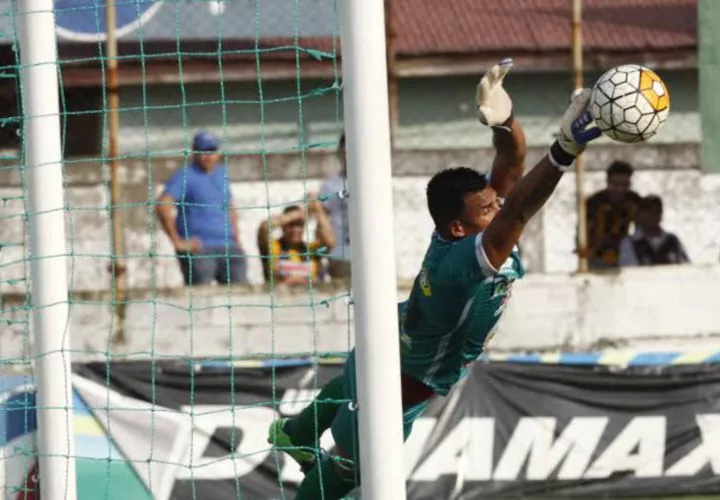 José Calderón llevó al Platense al subcampeonato. Cortesía: Diario Diez
