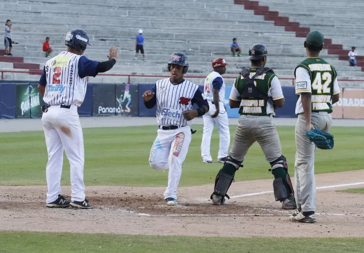 Panamá Metro conectó ayer un total de 14 imparables. Foto: Edwards Santos