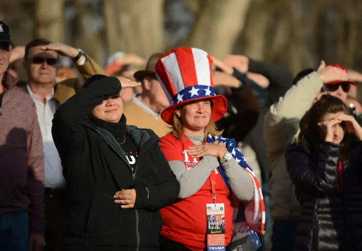 Seguidores del presidente electo, Donald Trump, asistieron este jueves, a un evento previo a la investidura en Washington, DC. / EFE