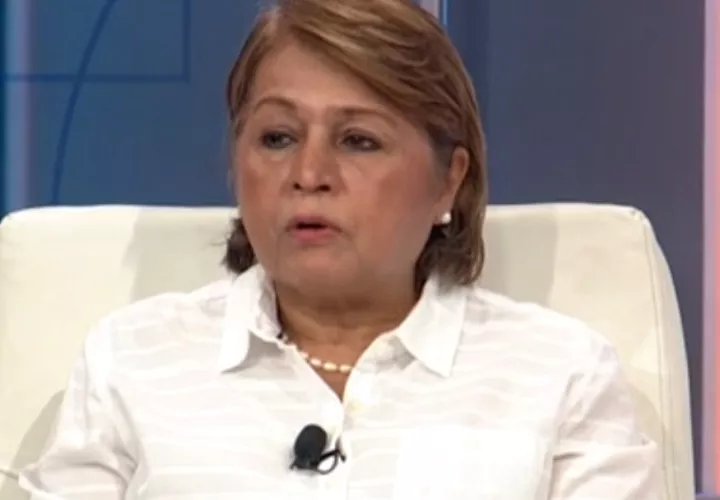 Satis de Pastor, madre de Jayson Pastor.