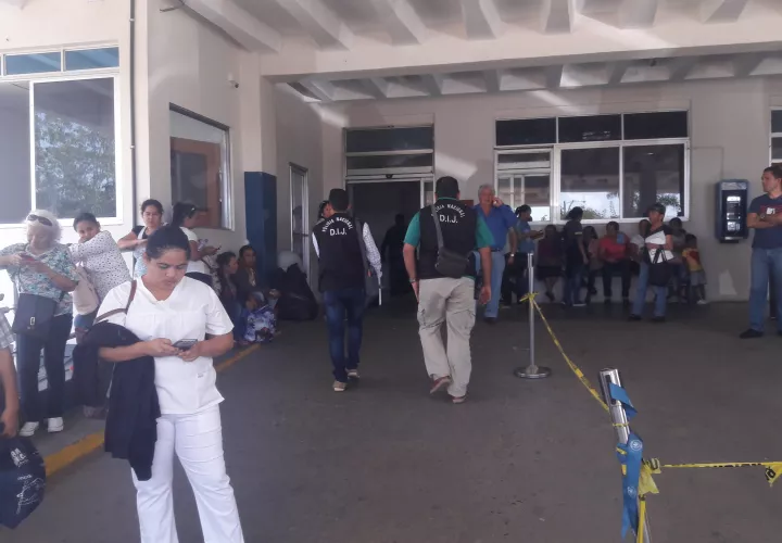 El herido fue trasladado por emergencias medicas al cuarto de urgencias del hospital Rafael Hernández en la ciudad de David, donde fue intervenido quirúrgicamente. / Foto: José Vásquez