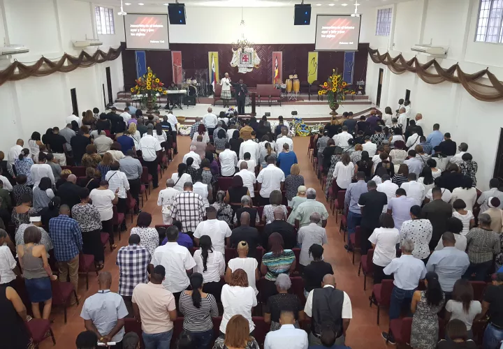 Clement fue despedido en la Iglesia Cuadrangular de calle 6 Meléndez de la ciudad de Colón.  /  Foto: Delfia Cortez