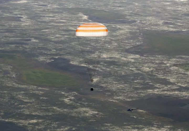 Pesquet y Novitsky pasaron 194 días a bordo del laboratorio orbital. /  Foto: AP