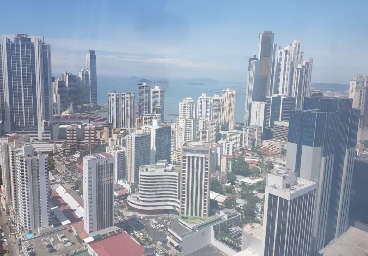 Vista del centro bancario de Panamá.  /  Foto: Néstor Vásquez