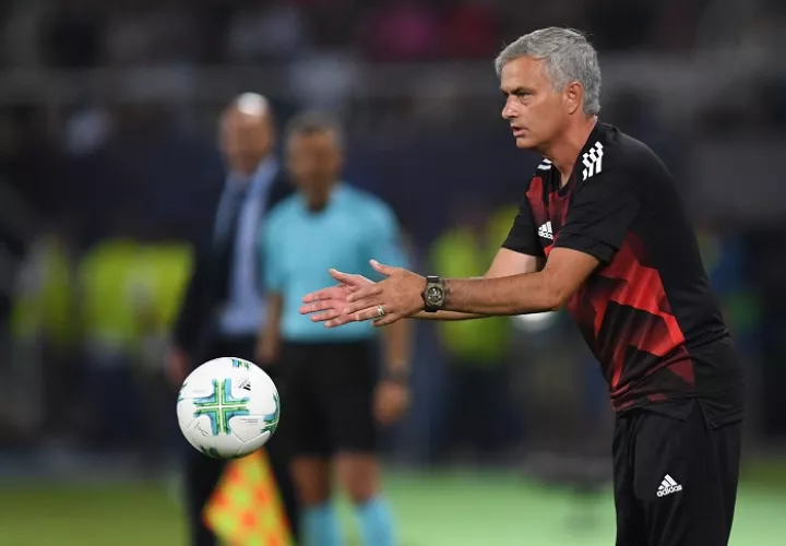 José Mourinho, técnico del Manchester United. /AP