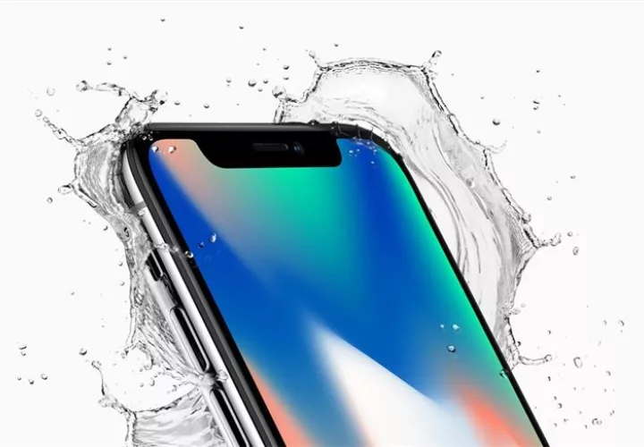 Fotografìa cedida por Apple Inc. que muestra el iPhone X de Apple con water splash, presentado en el nuevo teatro Steve Jobs, durante el evento especial de Apple en la nueva sede de Apple en Cupertino, California, EE.UU.. EFE/APPLE INC.