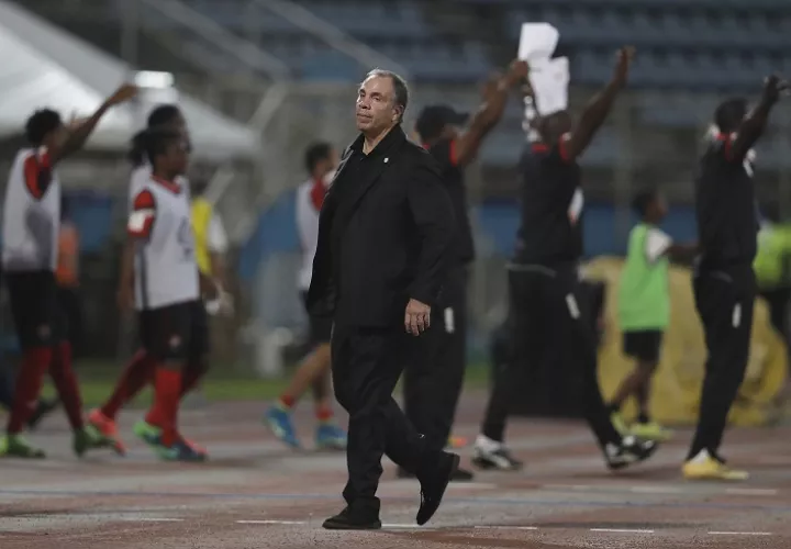 Bruce Arena anunció este viernes su renuncia. Foto: AP