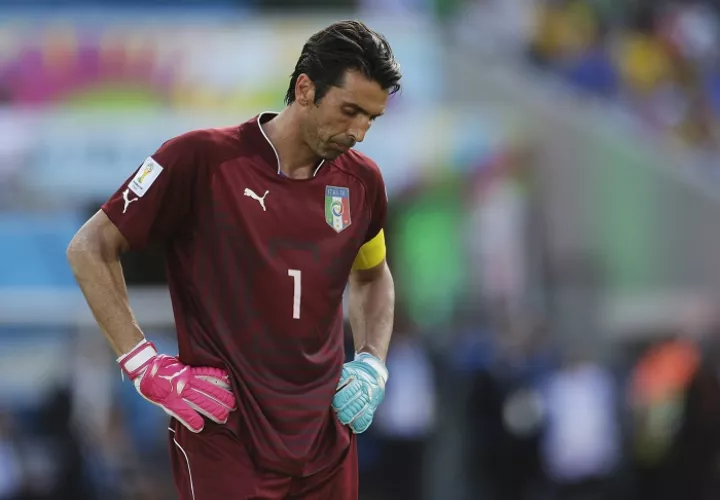 Gianluigi Buffon lamenta que Italia quedará fuera del Mundial. Foto: AP