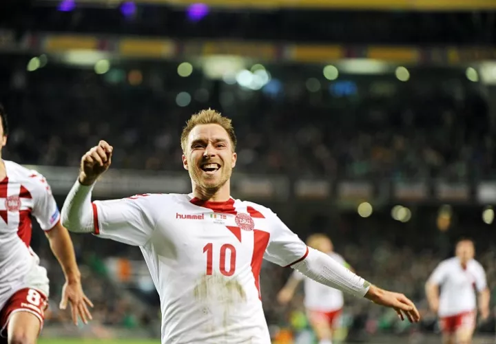 El danés Chrsitian Eriksen celebra luego de anotar un gol . Foto. EFE