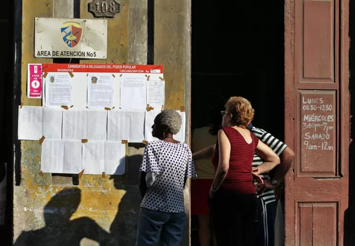 Más de 170 candidatos vinculados a la plataforma ciudadana #Otro18 se postularon de manera independiente, pero sólo 53 dieron a conocer sus nombres en listados públicos y ninguno resultó nominado. EFE/Archivo