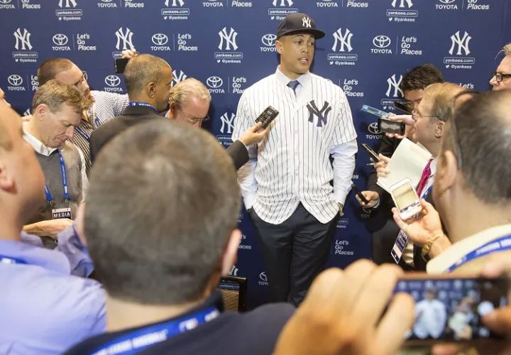 Giancarlo Stanton ya fue presentado por los Yanquis de Nueva York. / Foto AP