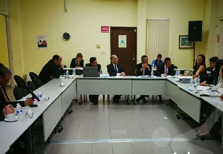 El documento fue presentado a miembros del Pacto de Estado por la Justicia.