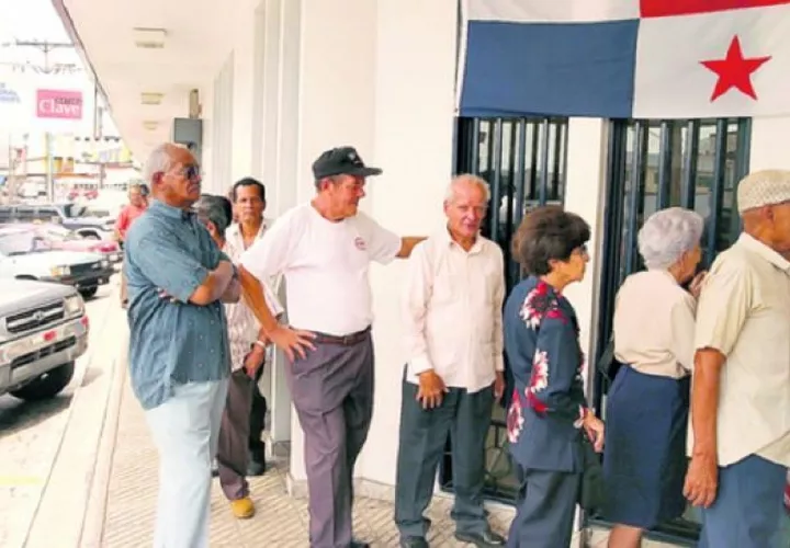 Los jubilados y pensionados deben tomar precauciones para evitar ser víctimas de estafas o saltos.