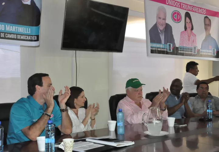 Los dirigentes realizaron este llamado a Roux, a quienes algunas facciones tildan de traidor, durante una reunión con convencionales realizada en Divisa, la tarde del miércoles. / Foto: Thays Domínguez