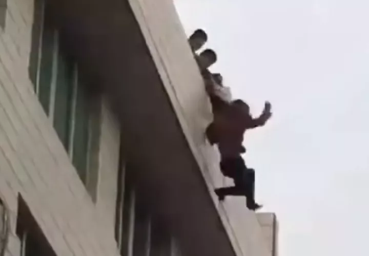 El joven intentó suicidarse luego de una ruptura amorosa.