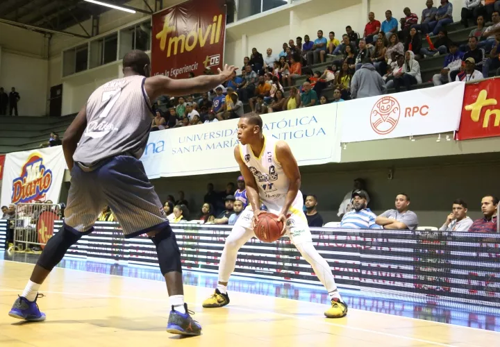 Tyler Gaskins es el líder anotador de Colón con 132 puntos. Fotos: Cortesía