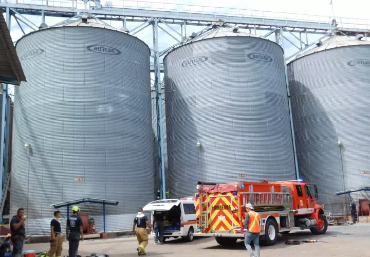 Los rescatistas hicieron todo lo posible, pero fue en vano.  Foto Zenaida Vásquez Corresponsal