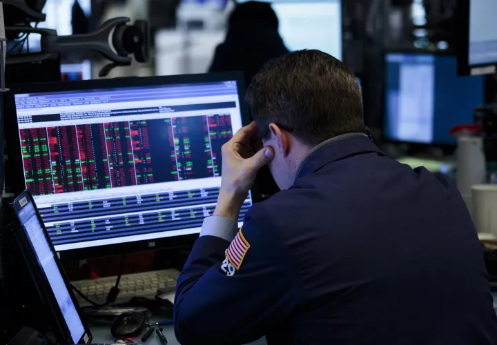 Desde el pasado viernes la bolsa comenzó su caída / EFE 