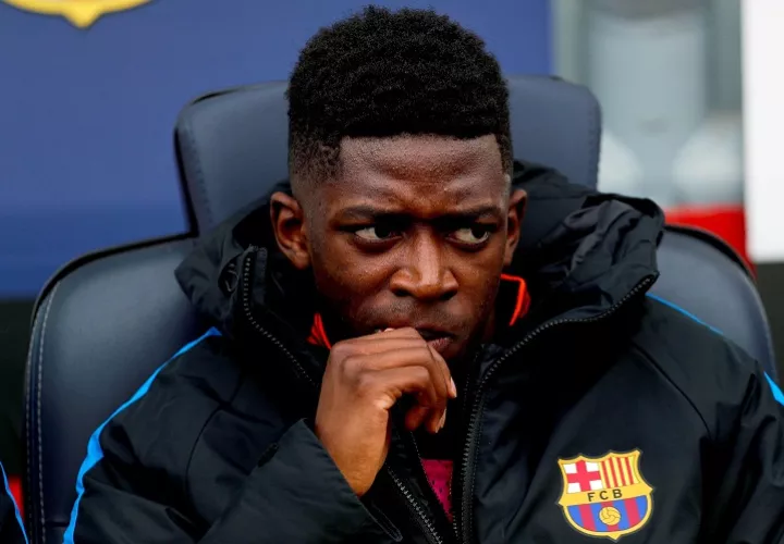 Ousmané Dembélé en el banquillo en el partido ante el Getafe. Foto: EFE