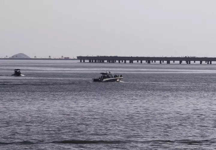 En operativo de rescate. Foto Edwards Santos Crítica