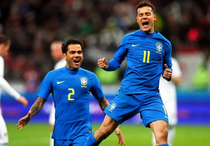 Philippe Coutinho marcó para la causa brasileña. Foto:EFE