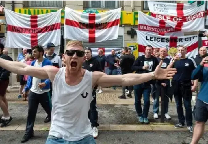 Los ingleses se han visto involucrados en varias batallas en los estadios/ Ap