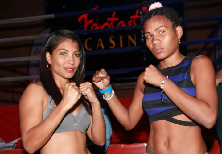 Laura Ledezma (izq.) y Glenis Cardona.