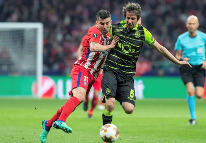 Con el Sporting, Coentrão ha disputado 43 partidos y ha conseguido la primera Copa de la Liga de la historia del club.