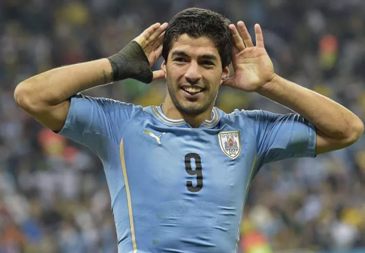 Suárez arribó hoy a Montevideo para sumarse a los entrenamientos de su equipo. / 