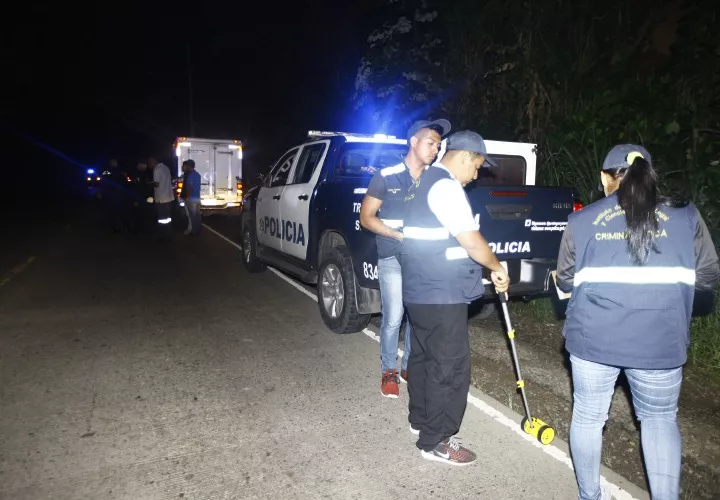La tragedia ocurrió alrededor de las 9:00 de la noche del jueves. Foto Alexander Santamaría Crítica