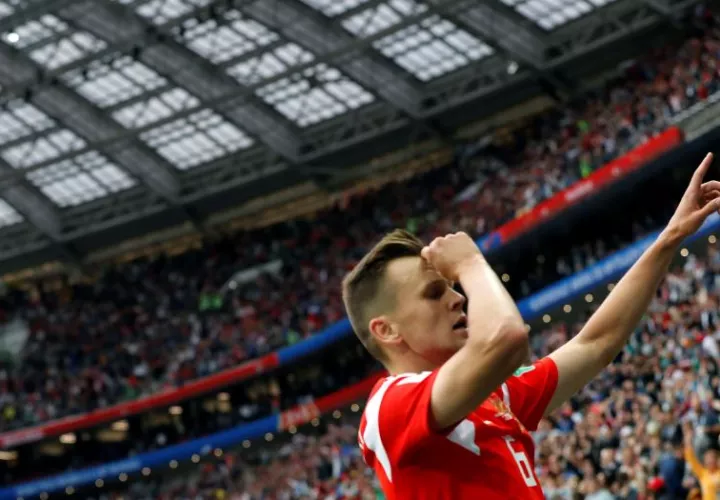 El hispano-ruso Chéryshev  fue la estrella del partido inaugural del Mundial.Foto EFE