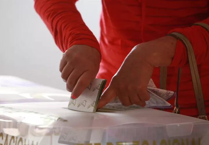 Se trata de la encuesta de compra de voto &quot;con mayor profundidad integral que se ha hecho en México hasta este momento&quot;. Foto: EFE