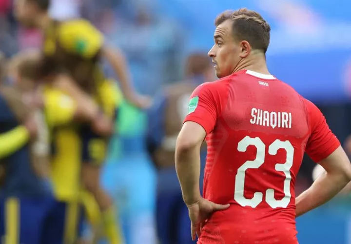 El centrocampista suizo dijo estar &quot;muy orgulloso&quot; del equipo aunque &quot;decepcionado&quot; por la derrota. Foto EFE