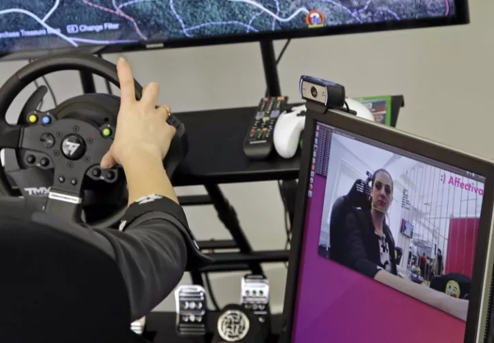 Las empresas y los municipios chinos ya están utilizando cámaras inteligentes para avergonzar a los jaywalkers en tiempo real y vigilar a las minorías étnicas. Foto: AP