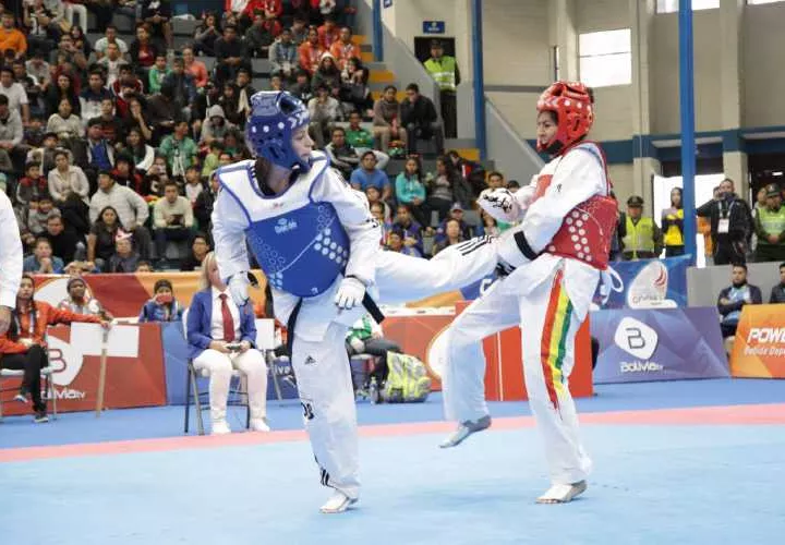 Carolena Carstens (izq)  Foto: COP