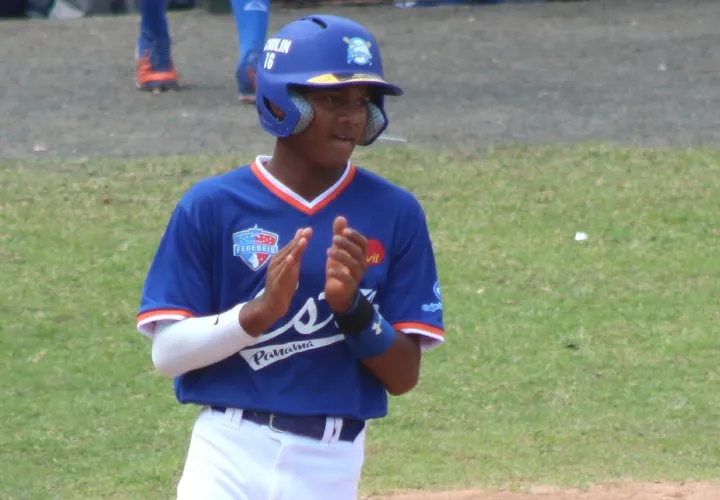 Luis Sánchez, de Panamá Este, se mantiene.