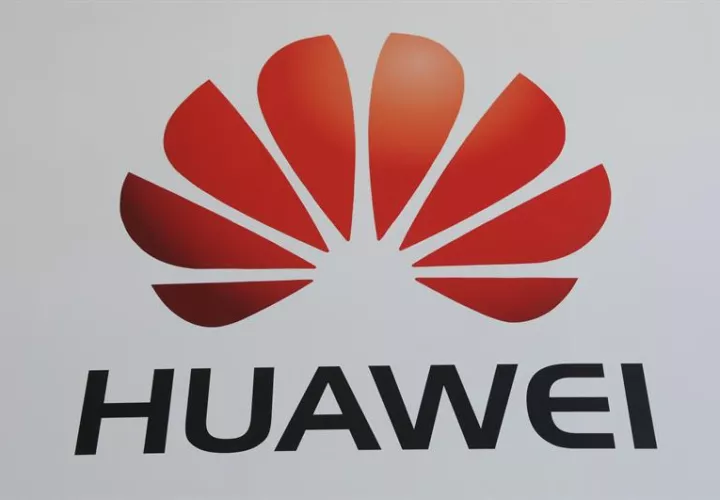 En el segundo trimestre, Huawei disparó sus ventas un 41 %, hasta 54,2 millones de unidades. EFE