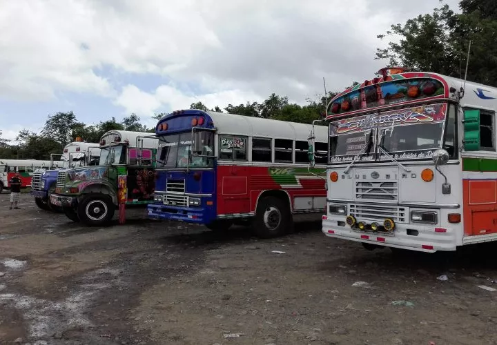El delito fue cometido un mes después de un asalto similar en un transporte, en Capira. Los delincuentes abordan los buses como otro usuario común.