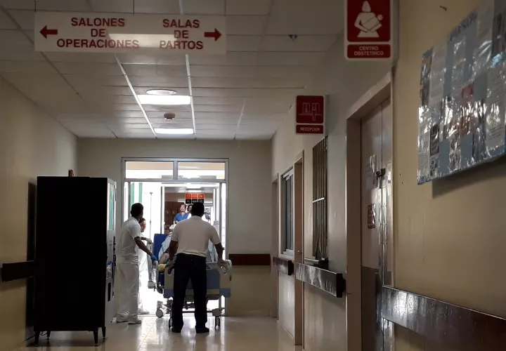 El cierre fue anunciado a los pacientes en espera de cirugías.