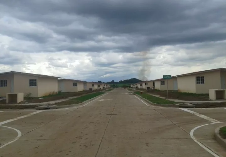 Estas cláusulas están plasmadas en el Acuerdo de Adjudicación de Apartamentos, de la Dirección de Desarrollo Social del Ministerio de Vivienda y Ordenamiento Territorial. Foto: Miviot