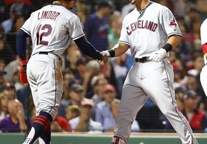 Indios de Cleveland vencieron a domicilio a los Medias Rojas de Boston, que tienen la mejor marca de las Mayores./@MLB