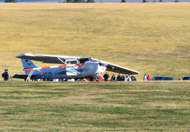 En un escueto comunicado, la policía de Hesse informa de un accidente aéreo en el que &quot;varias personas han resultado muertas&quot;, sin ofrecer más detalles al respecto. EFE