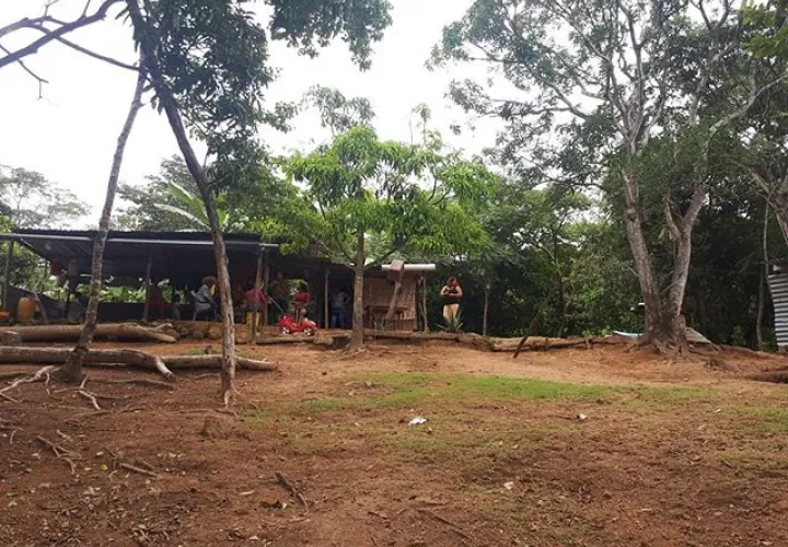 La víctima llegaba a su casa junto a su compañera. Foto: Cortesía