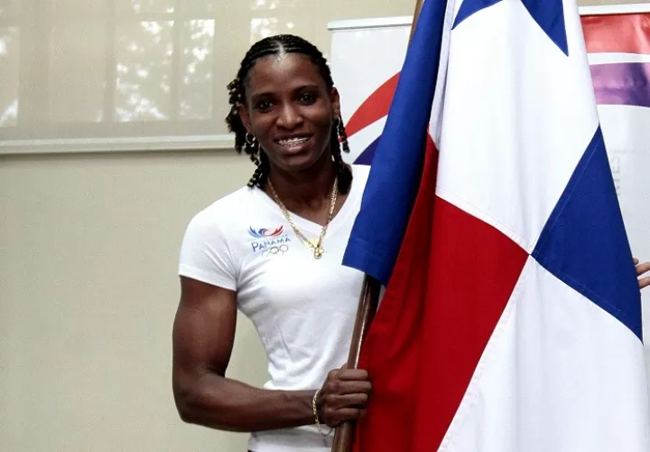 Atheyna Bylon derrotó por decisión unánime a la costarricense  Paola Cubillo. Foto: Grupo Epasa.