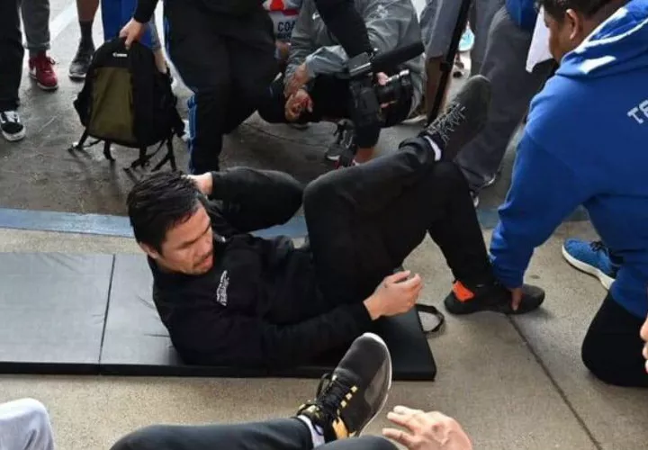 Manny Pacquiao durante un entrenamiento para su próxima pelea del 19 de enero.