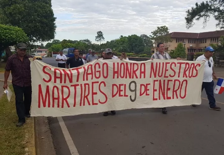 Piden que las nuevas generaciones sean más críticas y recuperen el nacionalismo. Foto/Víctor Eliseo Rodríguez