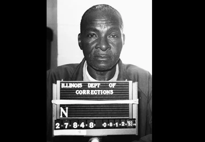 El Proyecto de Inocencia de Illinois en la Universidad de Illinois en Springfield dice que Grover Thompson recibió la primera exoneración póstuma en la historia de Illinois. AP