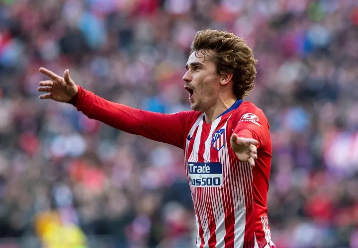 El delantero francés del Atlético de Madrid, Antoine Griezmann celebra su gol ante el Getafe. Foto: EFE